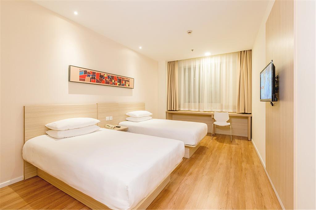 Hanting Hotel Ningbo Railway Station Exterior photo