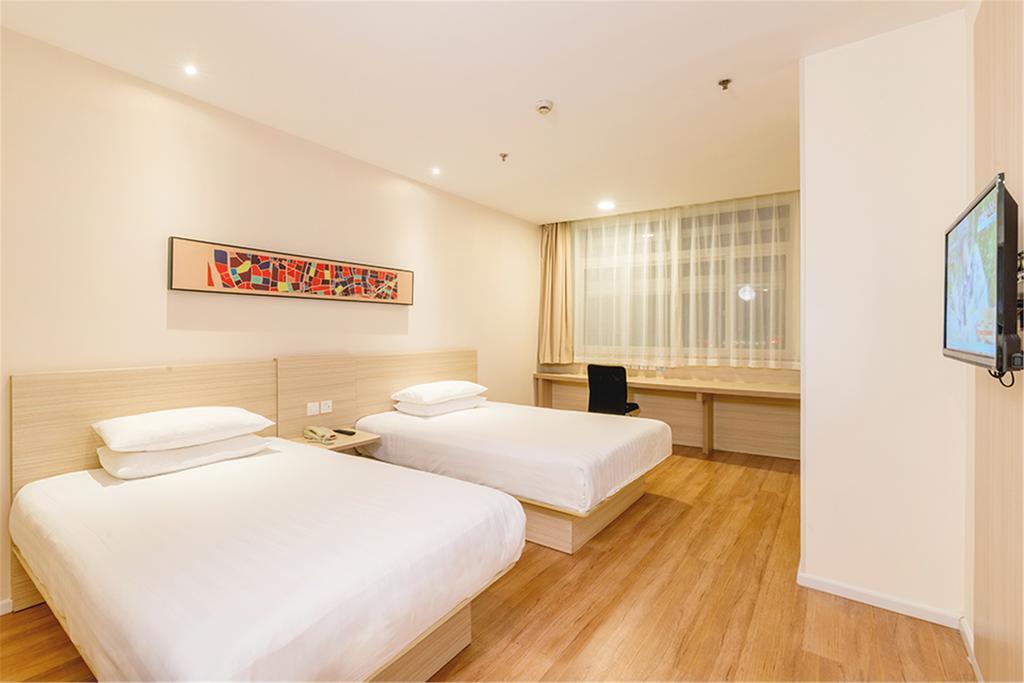 Hanting Hotel Ningbo Railway Station Exterior photo